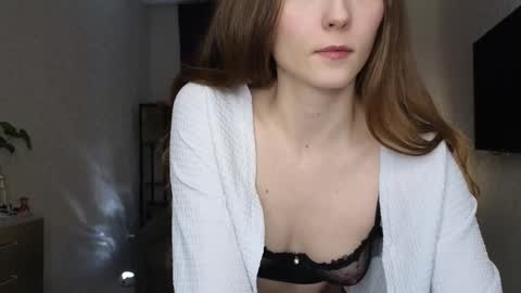Snapshot of sweeet_lilit chatting on 11-26-25, 09:49 SwitLilit online show from 11-26-25, 09:49