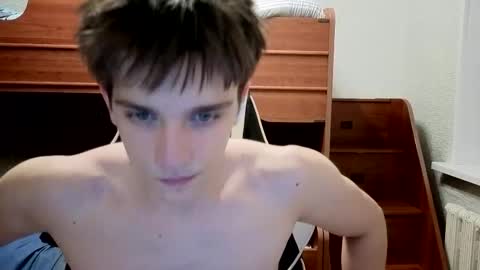 Snapshot of sweeetyangeel chatting on 11-10-25, 06:07 sweeetyangeel online show from 11-10-25, 06:07