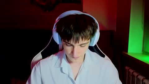 Snapshot of sweeetyangeel chatting on 12-17-25, 06:14 sweeetyangeel online show from 12-17-25, 06:14