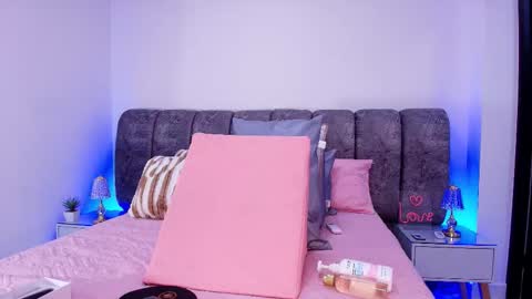 Debora  online show from 11-14-25, 12:04