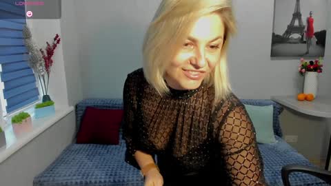 Snapshot of sweet___margaret chatting on 12-31-24, 12:46 Margaret online show from 12-31-24, 12:46