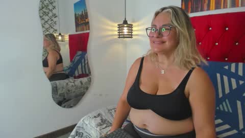 Carolina online show from 09-29-25, 04:01