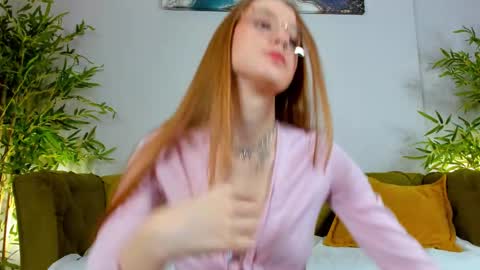 Snapshot of sweet__monica chatting on 09-23-25, 12:35 Monica  GTM 3MoTuWeFrSa 500pm-1000pm  online show from 09-23-25, 12:35