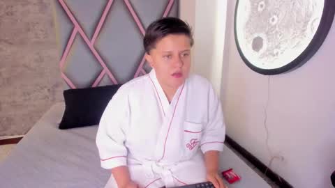 Andrea Y Melisa online show from 09-29-25, 02:00