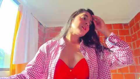 sweet and hot alaia online show from 10-12-25, 09:25
