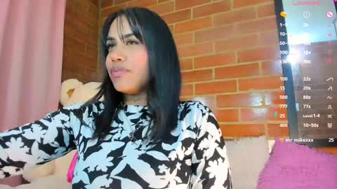 Stephanie online show from 02-19-25, 09:58