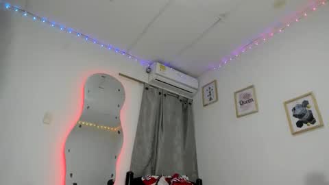 sweet_angelicaxxx online show from 11-05-25, 04:01