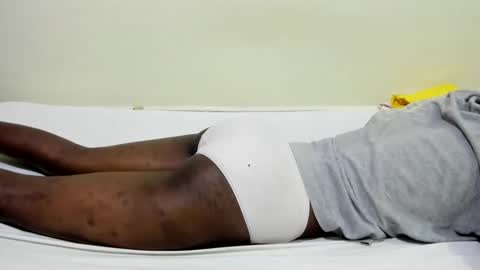 Snapshot of sweet_arya1 chatting on 10-18-25, 09:32 sweet_arya1 online show from 10-18-25, 09:32