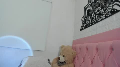 Ashley online show from 01-25-25, 07:49