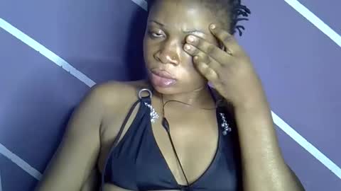 baby girl online show from 12-17-25, 06:25