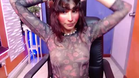 Snapshot of sweet_bunny_02 chatting on 09-24-25, 07:28 SWEET BUNNY online show from 09-24-25, 07:28