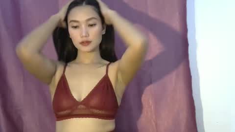 candy online show from 09-11-25, 01:39