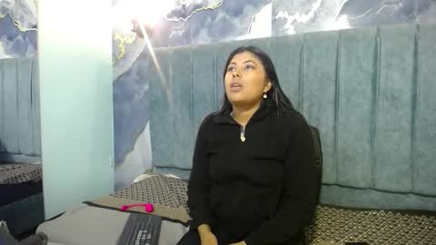 Snapshot of sweet_canelaa73 chatting on 11-15-25, 08:49 canelaa online show from 11-15-25, 08:49