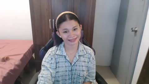 sweet_cassyxx online show from 02-01-26, 12:48