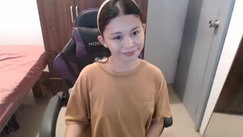 sweet_cassyxx online show from 02-15-26, 12:25