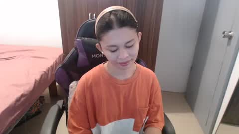 sweet_cassyxx online show from 02-17-26, 04:24