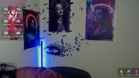 Ivy online show from 12-14-25, 07:03