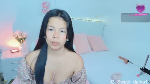sweet_dania_ online show from 09-15-25, 09:20