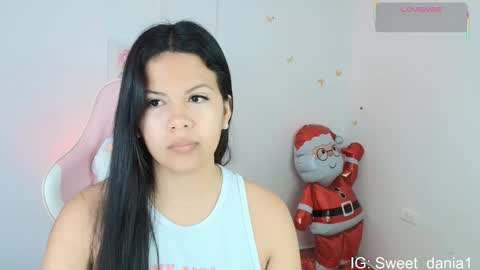 sweet_dania_ online show from 02-01-26, 10:47