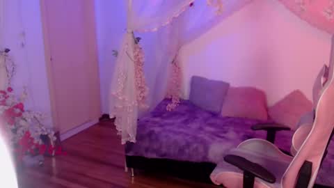 IM Dani online show from 11-18-25, 06:01