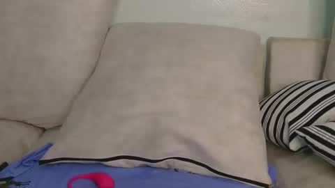 Snapshot of sweet_dellah54 chatting on 12-17-25, 03:56 dellah online show from 12-17-25, 03:56