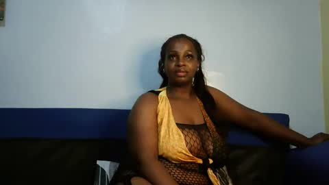 sweet_dollo online show from 09-29-25, 06:57