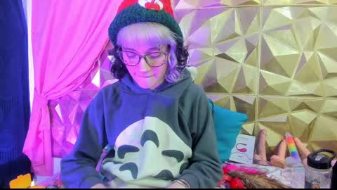 Snapshot of sweet_emmili chatting on 12-23-24, 03:12 emmili online show from 12-23-24, 03:12