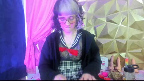 Snapshot of sweet_emmili chatting on 12-26-24, 03:20 emmili online show from 12-26-24, 03:20