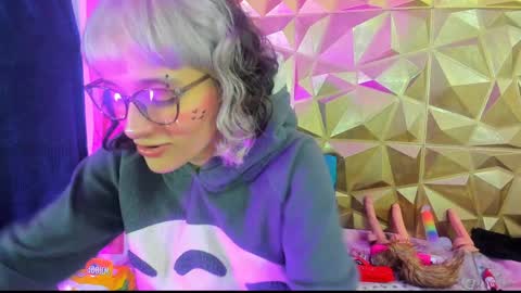 Snapshot of sweet_emmili chatting on 12-27-24, 03:59 emmili online show from 12-27-24, 03:59