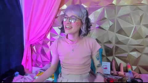 Snapshot of sweet_emmili chatting on 12-28-24, 03:26 emmili online show from 12-28-24, 03:26