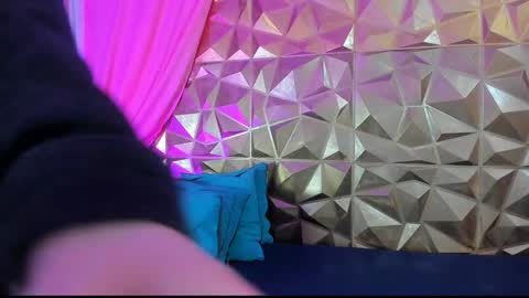 Snapshot of sweet_emmili chatting on 01-13-25, 06:16 emmili online show from 01-13-25, 06:16