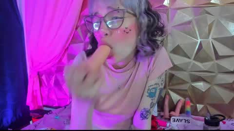 Snapshot of sweet_emmili chatting on 01-16-25, 03:13 emmili online show from 01-16-25, 03:13