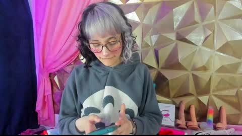 Snapshot of sweet_emmili chatting on 01-24-25, 03:24 emmili online show from 01-24-25, 03:24