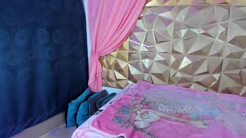 Snapshot of sweet_emmili chatting on 02-09-25, 06:16 emmili online show from 02-09-25, 06:16