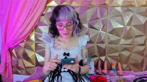 Snapshot of sweet_emmili chatting on 02-13-25, 03:14 emmili online show from 02-13-25, 03:14