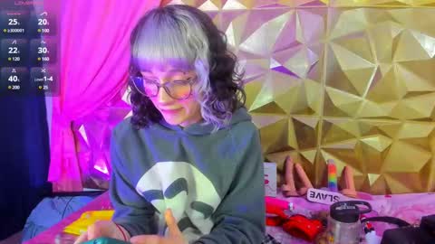 Snapshot of sweet_emmili chatting on 03-07-25, 03:39 emmili online show from 03-07-25, 03:39