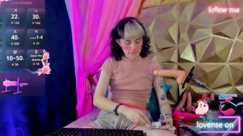 Snapshot of sweet_emmili chatting on 09-26-25, 12:20 emmili online show from 09-26-25, 12:20