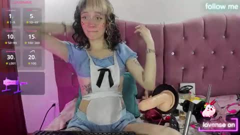 Snapshot of sweet_emmili chatting on 10-15-25, 12:27 emmili online show from 10-15-25, 12:27