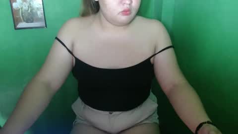 Snapshot of sweet_frex123 chatting on 09-15-25, 01:05 sweet_frex123 online show from 09-15-25, 01:05