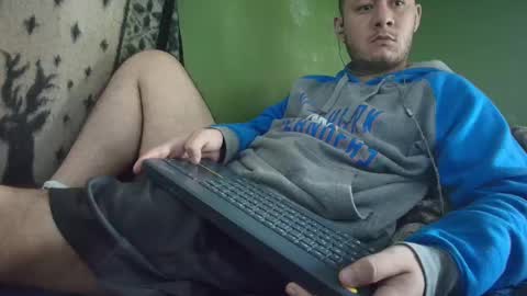 sweet_guy36 online show from 09-13-25, 03:45