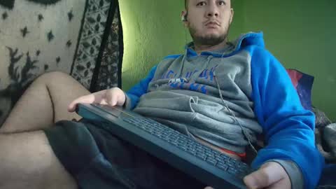 sweet_guy36 online show from 09-14-25, 02:27