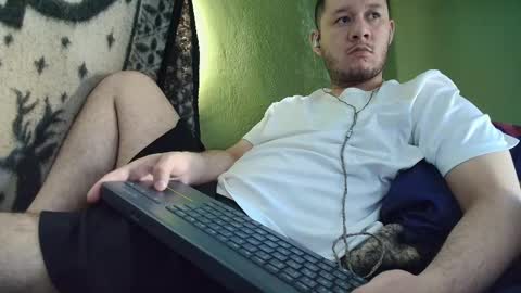 sweet_guy36 online show from 09-21-25, 02:08
