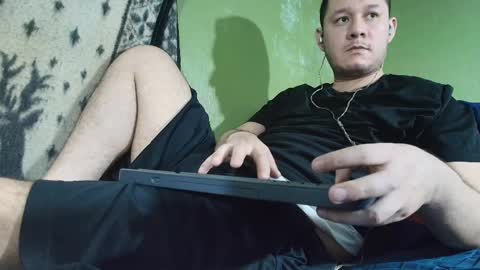 sweet_guy36 online show from 09-29-25, 06:02