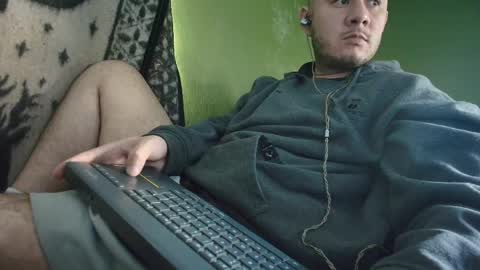 sweet_guy36 online show from 10-05-25, 02:37
