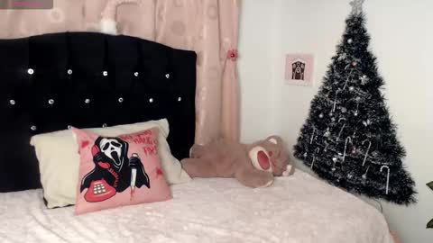 Snapshot of sweet_hannaah chatting on 12-04-25, 09:07 Hannah online show from 12-04-25, 09:07