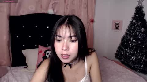 Snapshot of sweet_hannaah chatting on 12-16-25, 10:31 Hannah online show from 12-16-25, 10:31