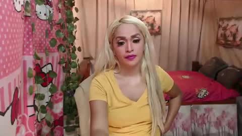 Snapshot of sweet_hunterxx chatting on 03-11-25, 12:11 sweet_hunterxx online show from 03-11-25, 12:11