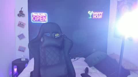 Dahnna online show from 04-07-26, 06:52