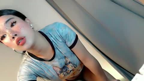 sweet_katrina69 online show from 10-10-25, 06:40