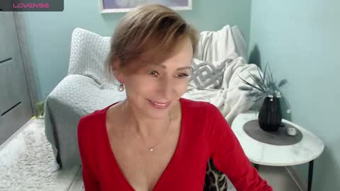 Helen online show from 09-18-25, 04:47